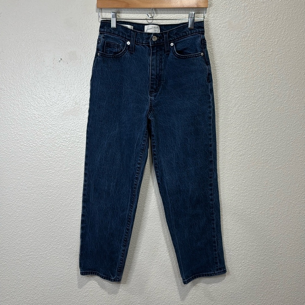 Universal Thread Women’s High Rise Vintage Straight Leg Jeans